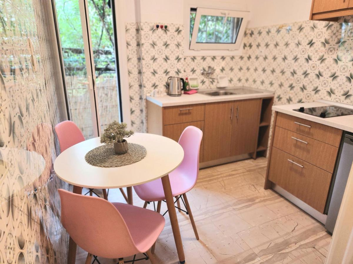 Cute Nikis Apartment Vipgreece Athen Eksteriør billede